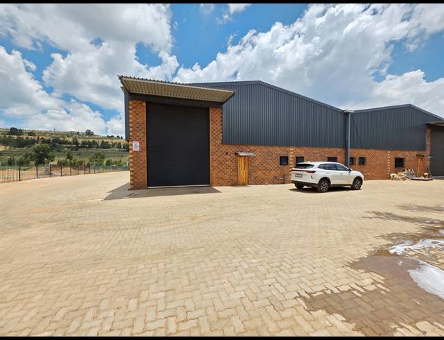 815M² WAREHOUSE TO LET IN AEROTON
